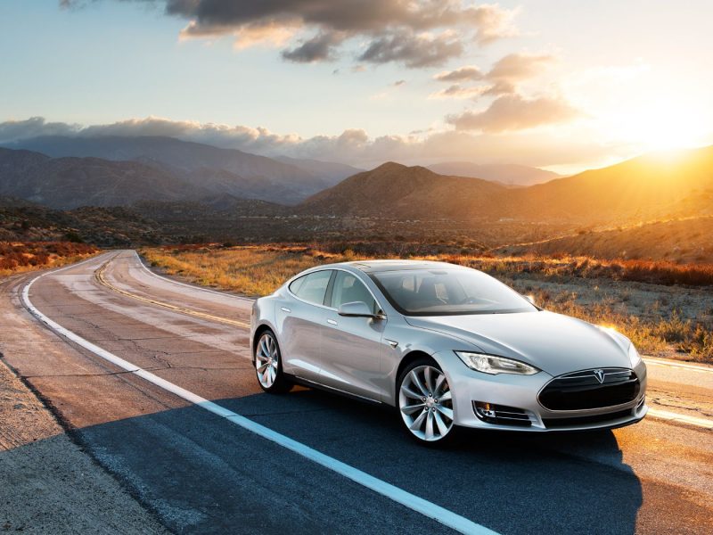 Model S in Silver, Desert Road – Tesla Motors