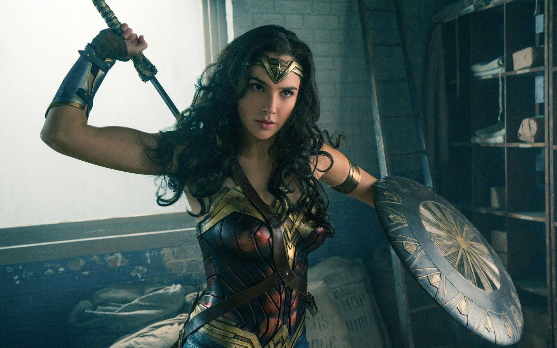 Gal Gadot in Wonder Woman | Live HD Wallpapers