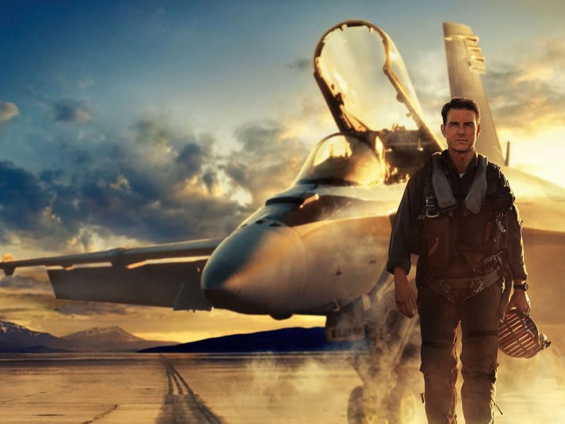 Top Gun Maverick Tom Cruise with F18 HD Wallpaper